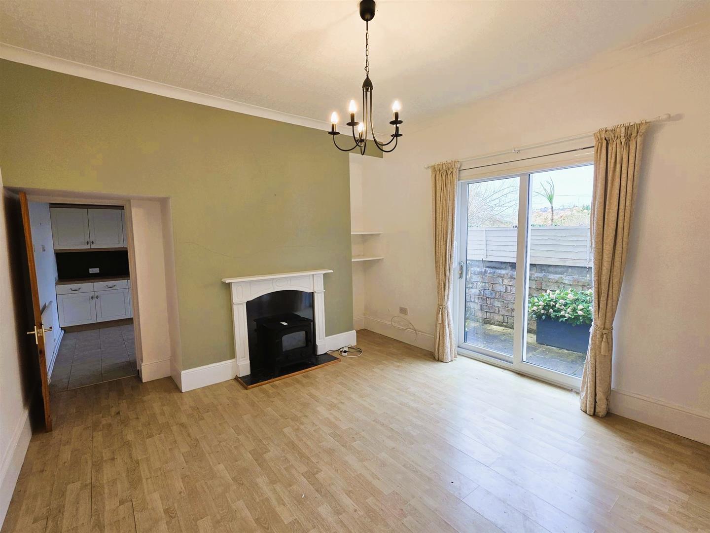 New Road, Llanelli, SA15 3DP